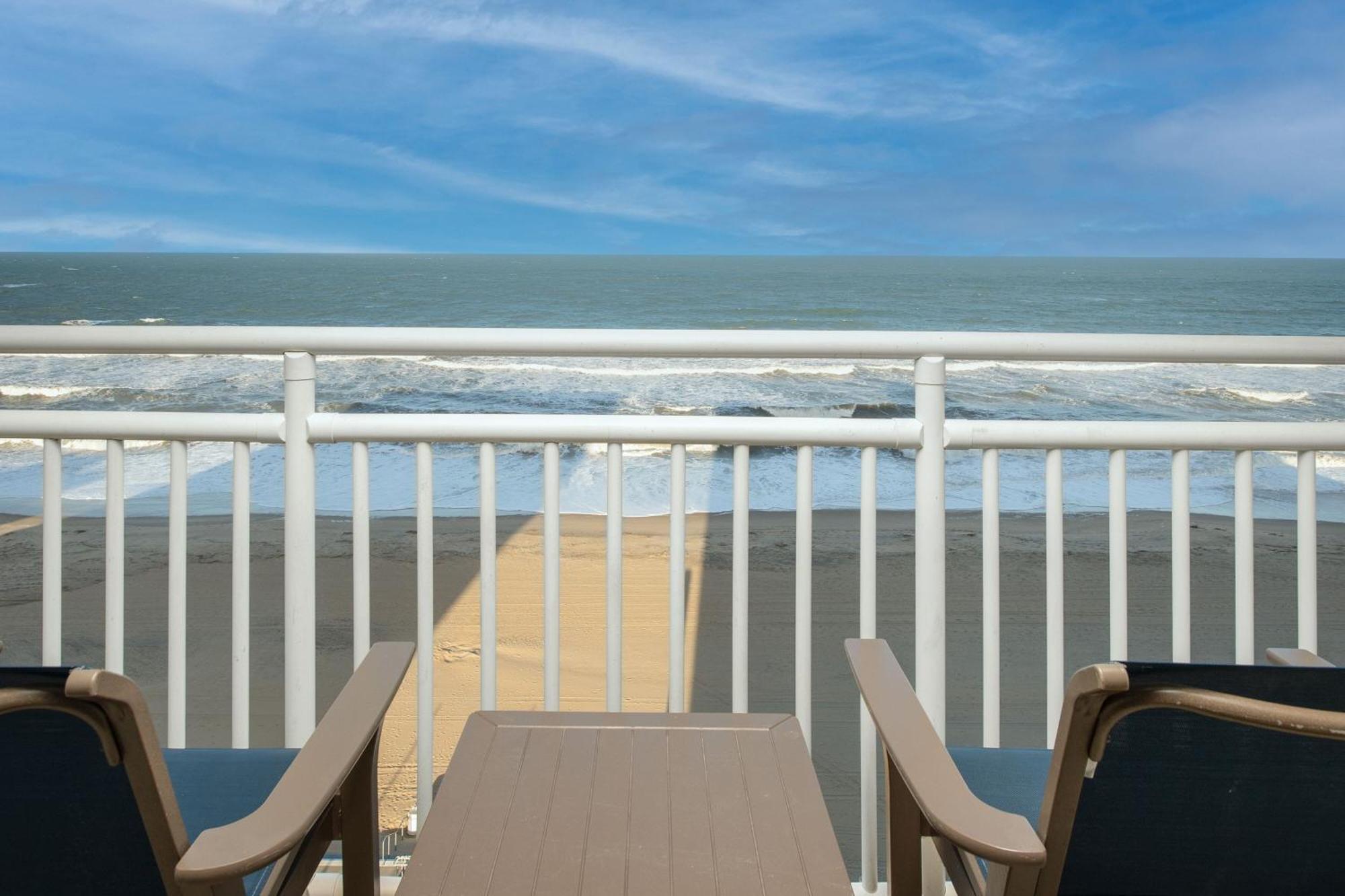 Courtyard Virginia Beach Oceanfront / North 37Th Street Hotel Exterior foto